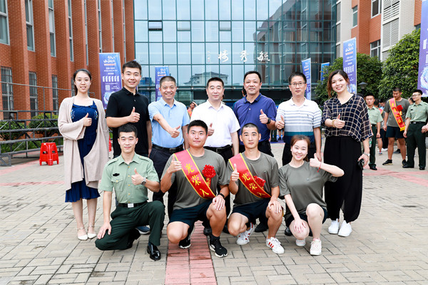 入伍1.jpg 入伍1.jpg